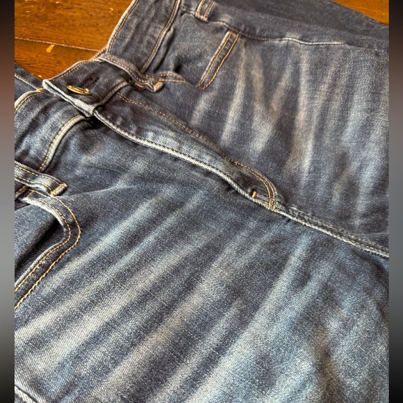 American Eagle next level stretch jeans, size 10 - Picture 2 of 7